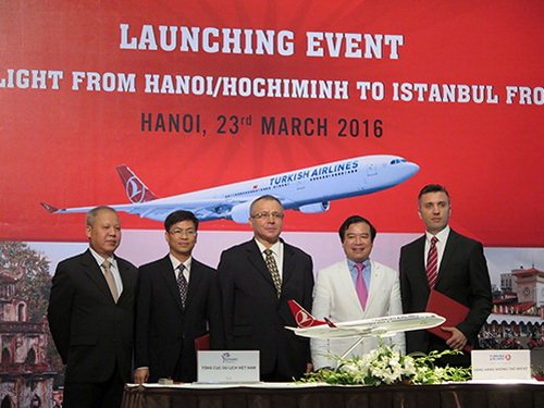 Đại diện VNAT ký kết thỏa thuận hợp tác với Turkish Airlines